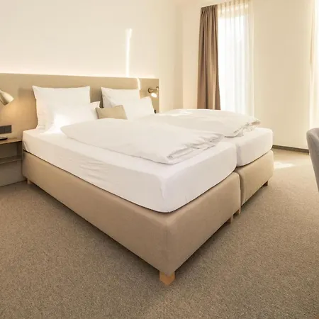 Hotel Acker Neuburg an Der Donau